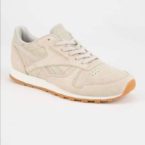 Reebok Classic Leather Clean Exotics Shoe, 7.5